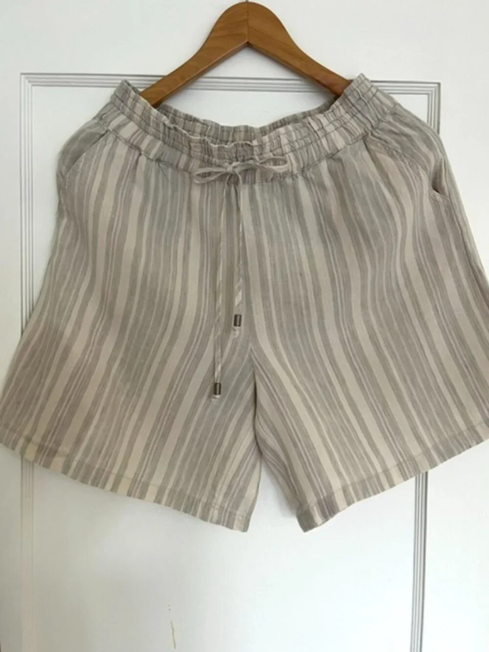 Anthropologie Beachy Linen Stripe Drawstring Shorts | Size S